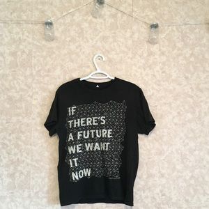 Paramore “Now” Band Merch Tee w Geometric Design